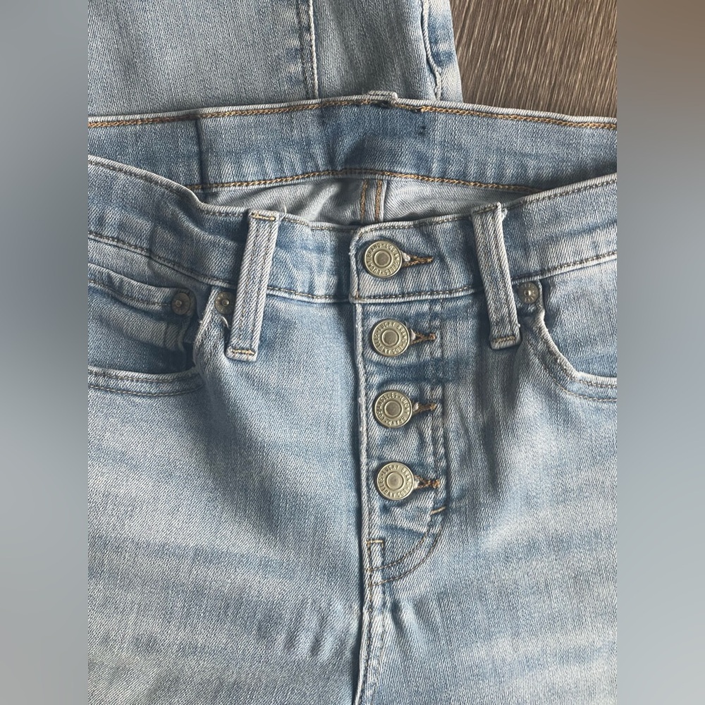 Lucky Brand Light Wash Ava skinnies size 8(29) - Picture 5 of 12